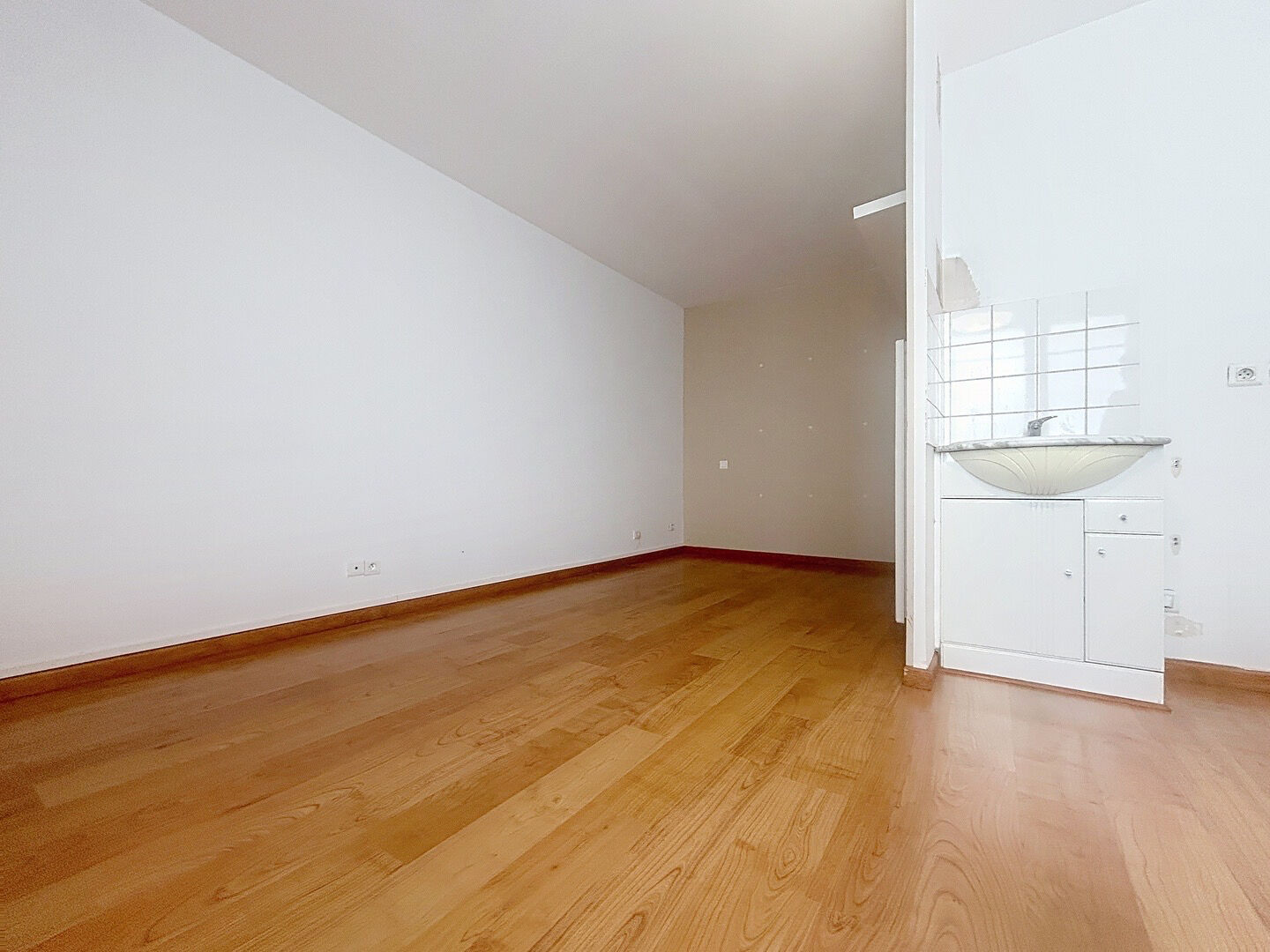 Agence immobilière de CAVROIS IMMOBILIER Lille