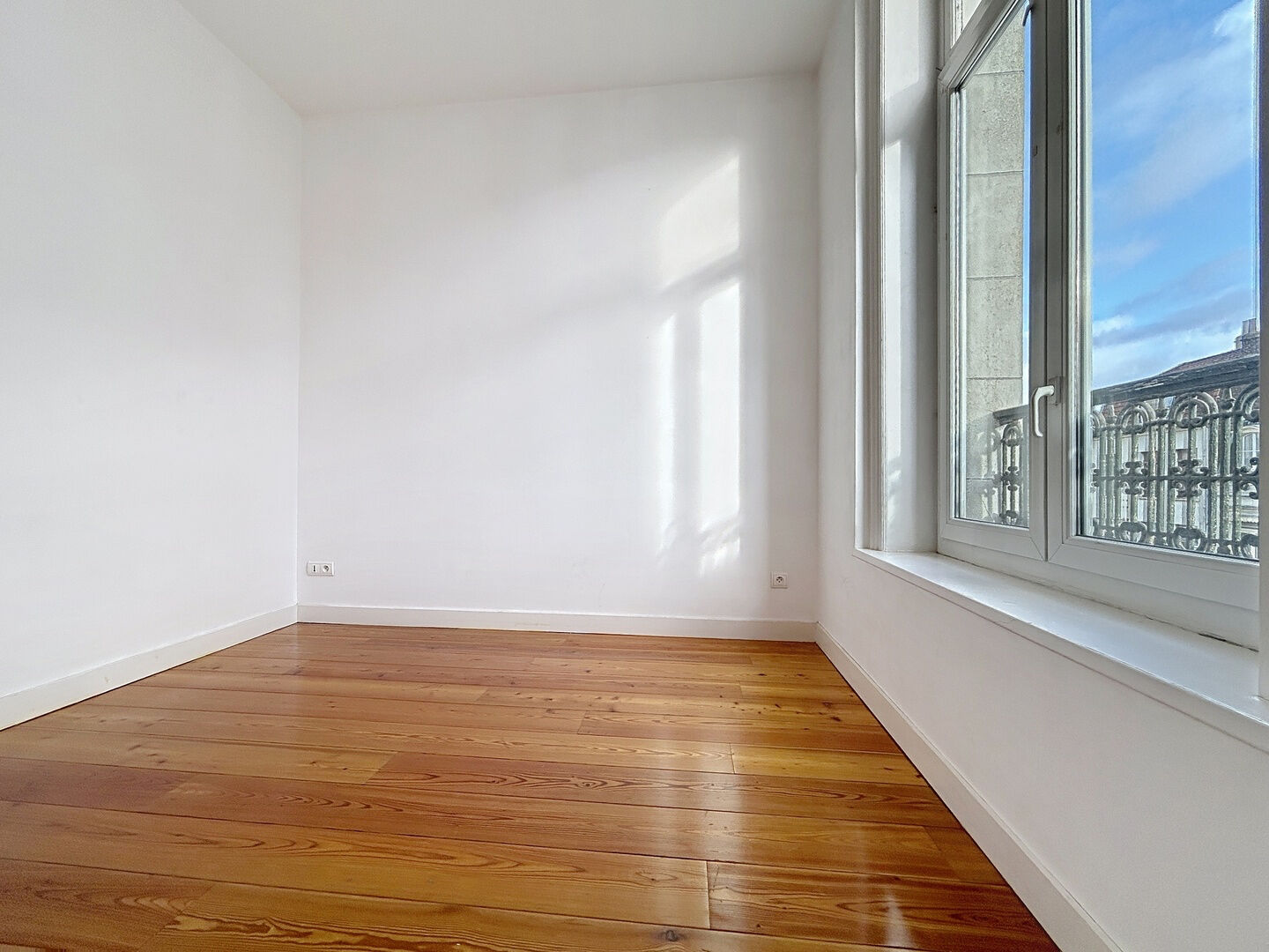 Photo T4 - Hyper Centre de Lille - 87,33 m2 image 4/6