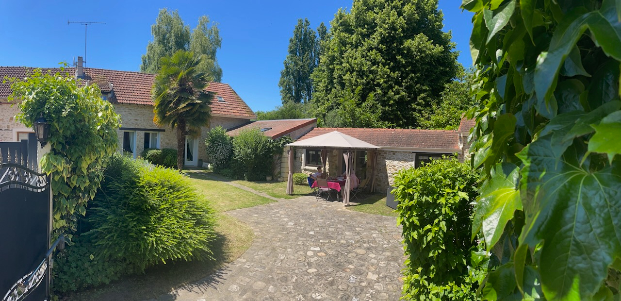 Agence immobilière de CAZALS IMMOBILIER Bouray sur juine - CAZALS IMMOBILIER