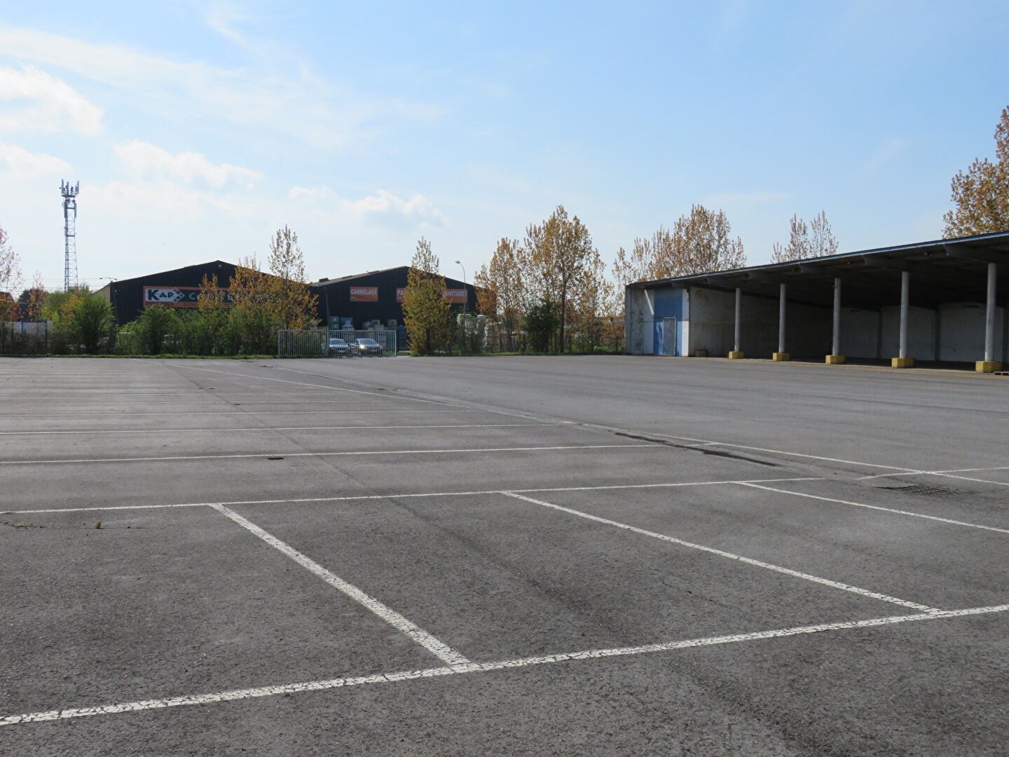 Photo Entrepôt / local industriel  de 2985.00 m² parcelle 13 500.00 m2 image 5/6