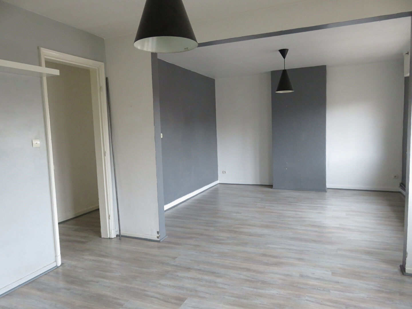 Photo Immeuble mixe commerce et habitation image 5/6