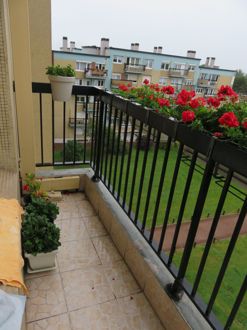 Photo Appartement F4 de 80 m² avec terrasse image 4/6