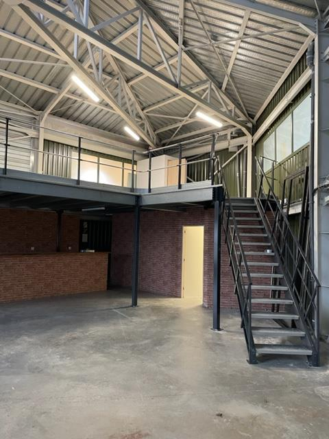 Agrandir la photo Divers à louer - 244.0 m2 - 33 - Gironde