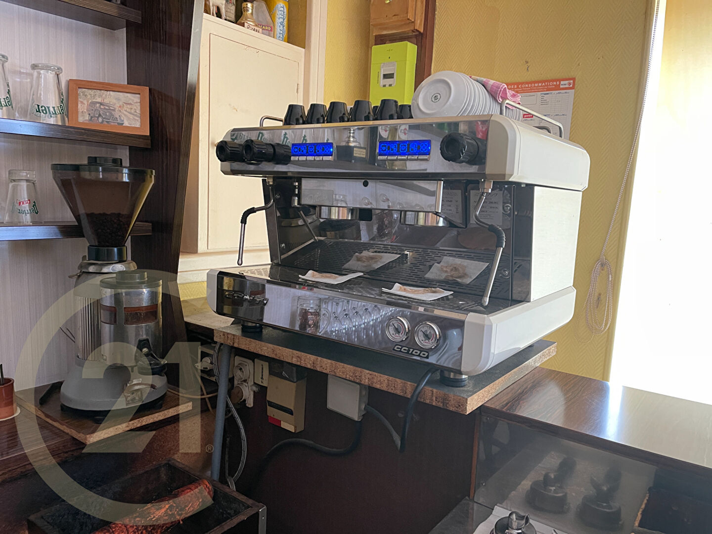 Agrandir la photo Bar à vendre - 75.0 m2 - 71 - Saone-et-Loire
