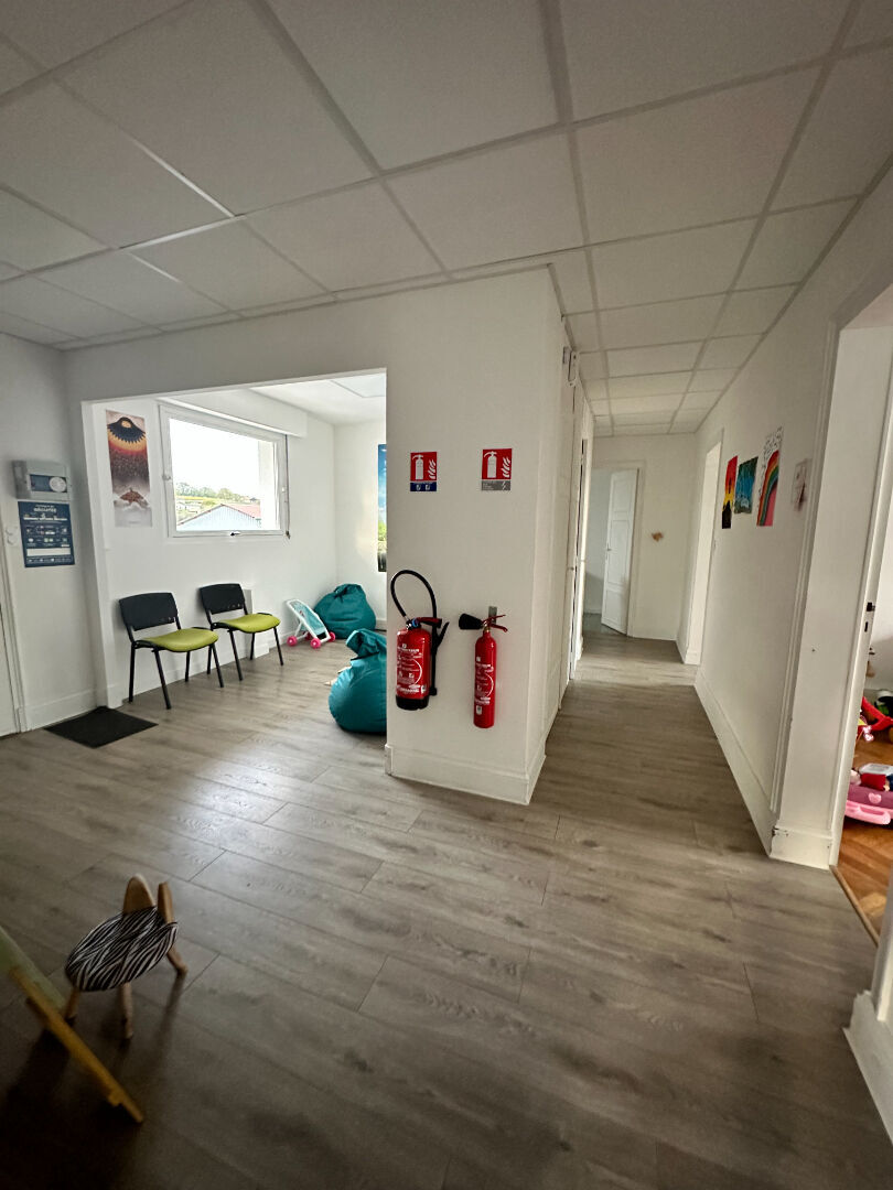 Agrandir la photo Bureaux à louer - 139.0 m2 - 39 - Jura