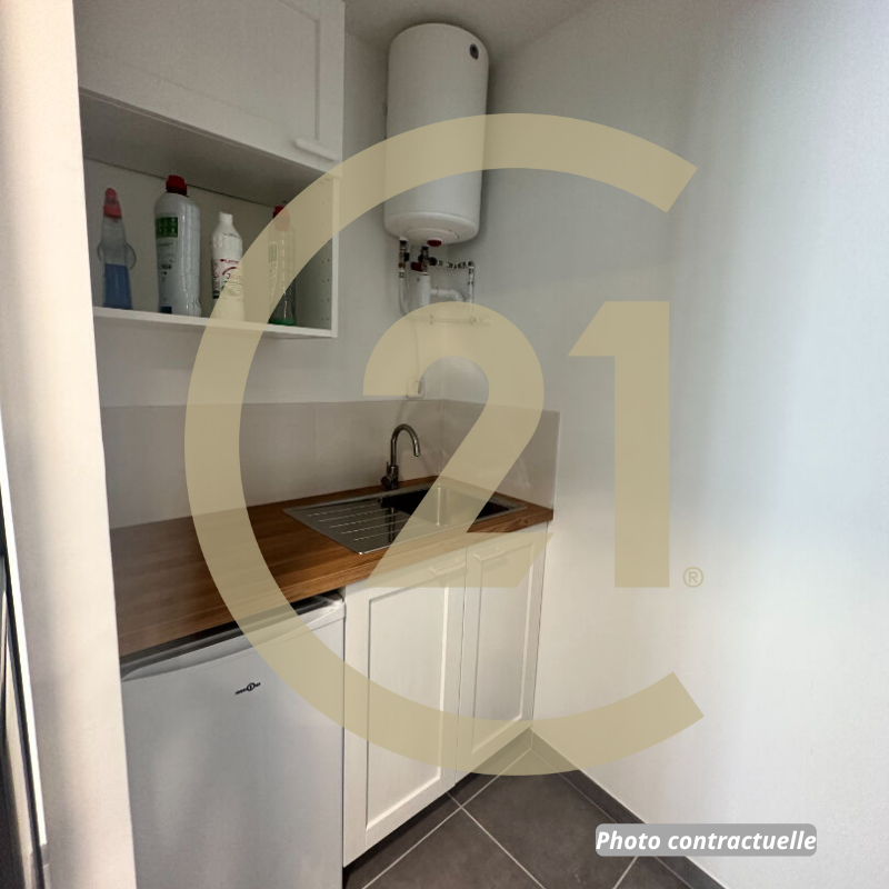 Local commercial à louer - 45.0 m2 - 39 - Jura