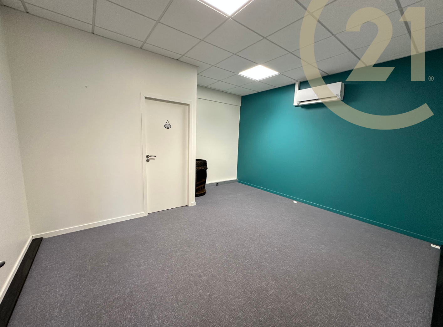 Bureaux à louer - 48.0 m2 - 39 - Jura