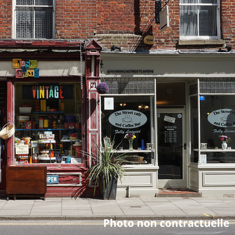 Local commercial à louer - 84.0 m2 - 39 - Jura