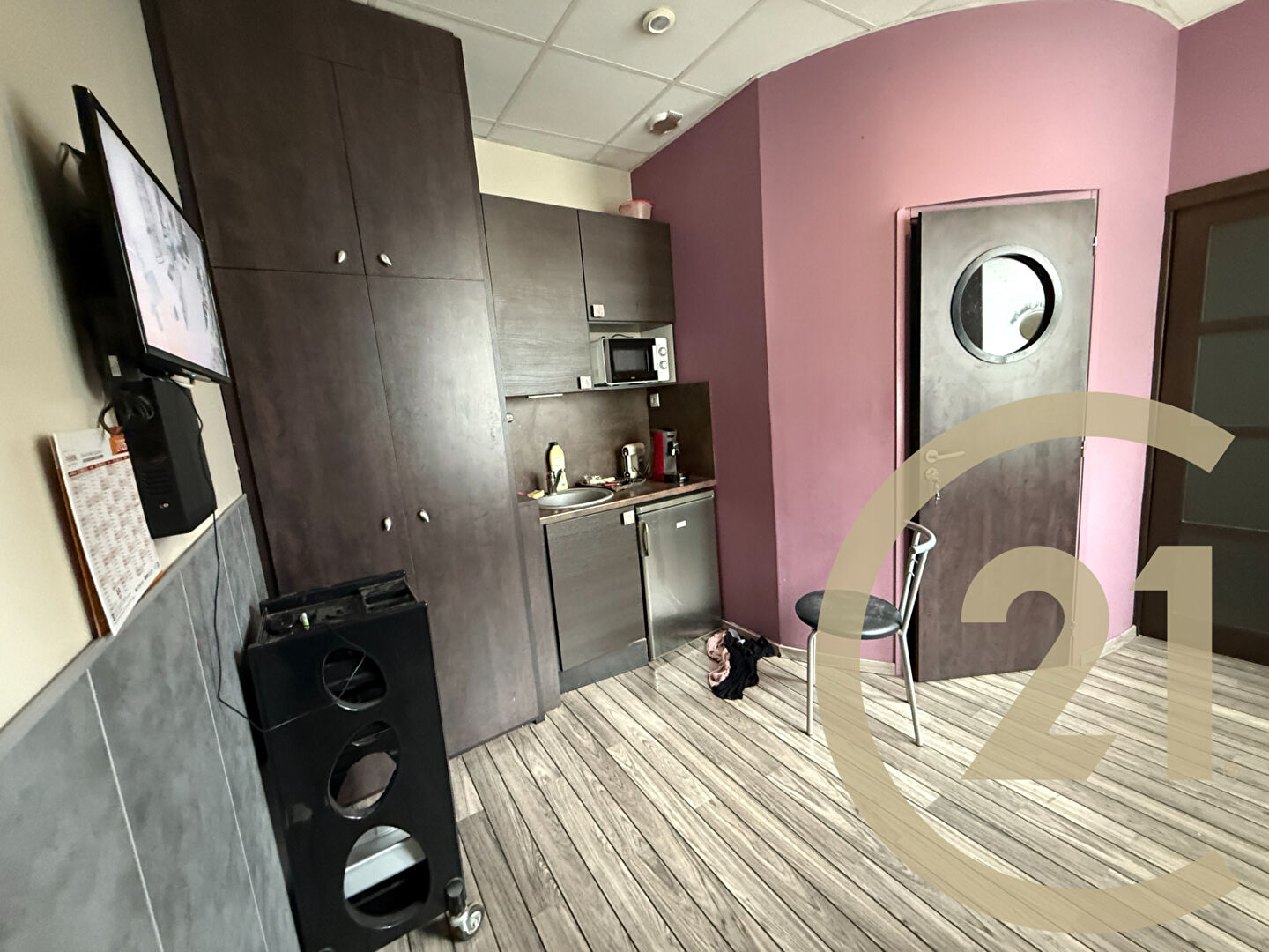 Local commercial à louer - 69.59 m2 - 71 - Saone-et-Loire