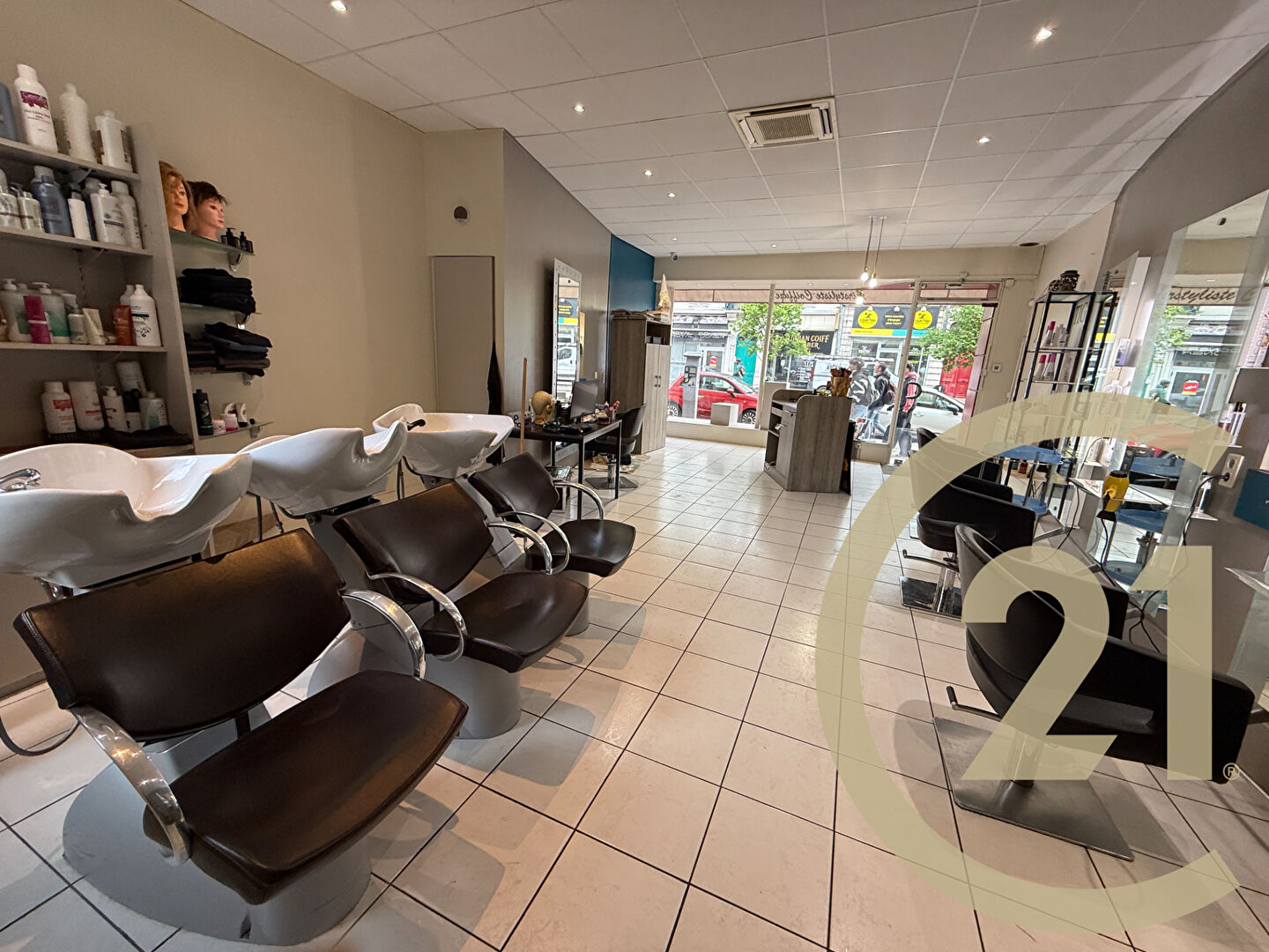 Local commercial à louer - 69.59 m2 - 71 - Saone-et-Loire