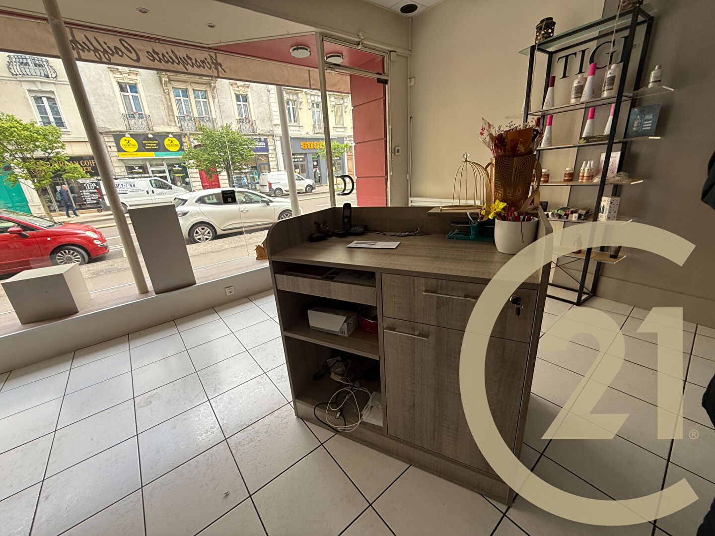 Local commercial à louer - 69.59 m2 - 71 - Saone-et-Loire
