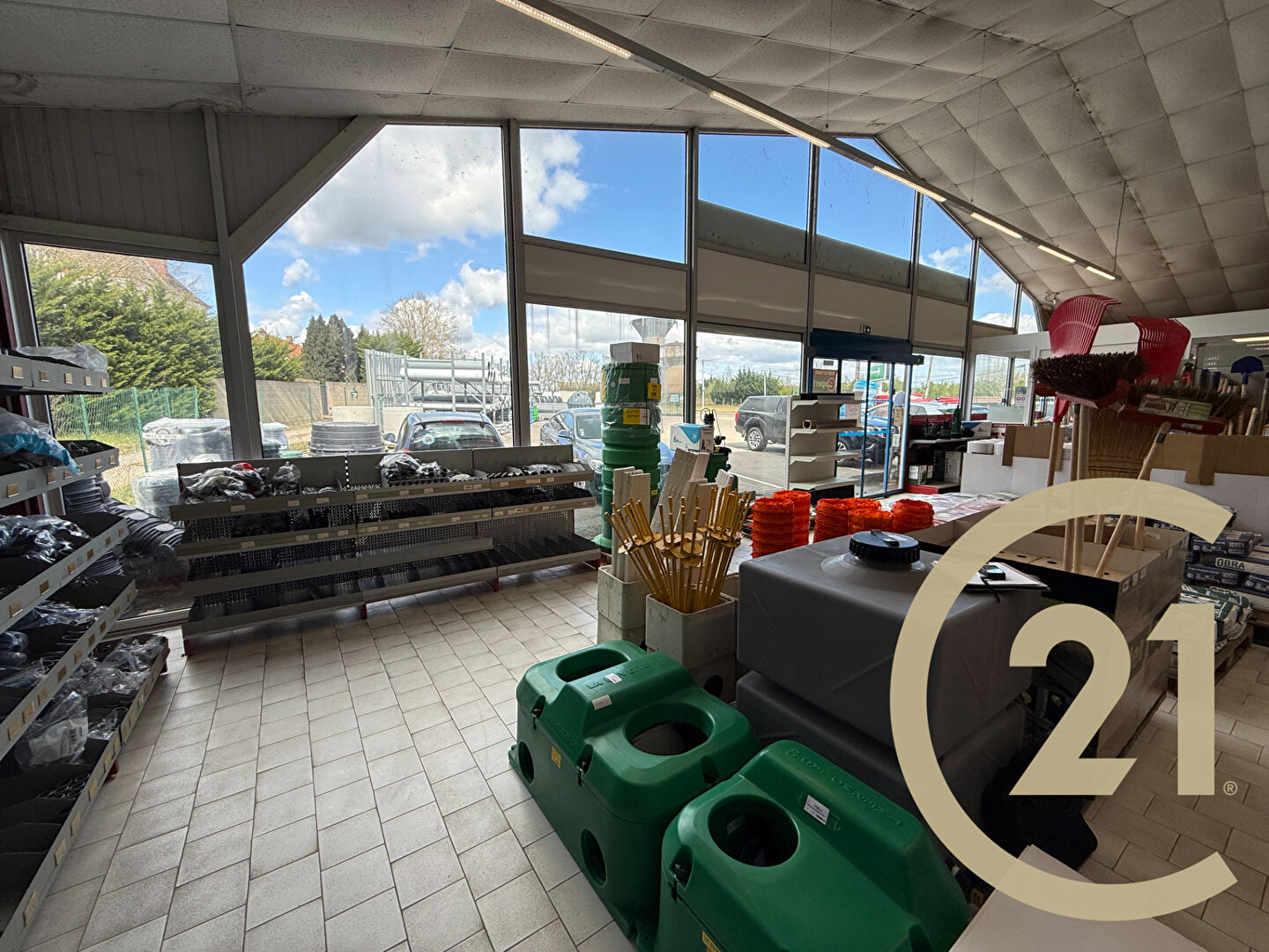 Local commercial à louer - 380.0 m2 - 71 - Saone-et-Loire