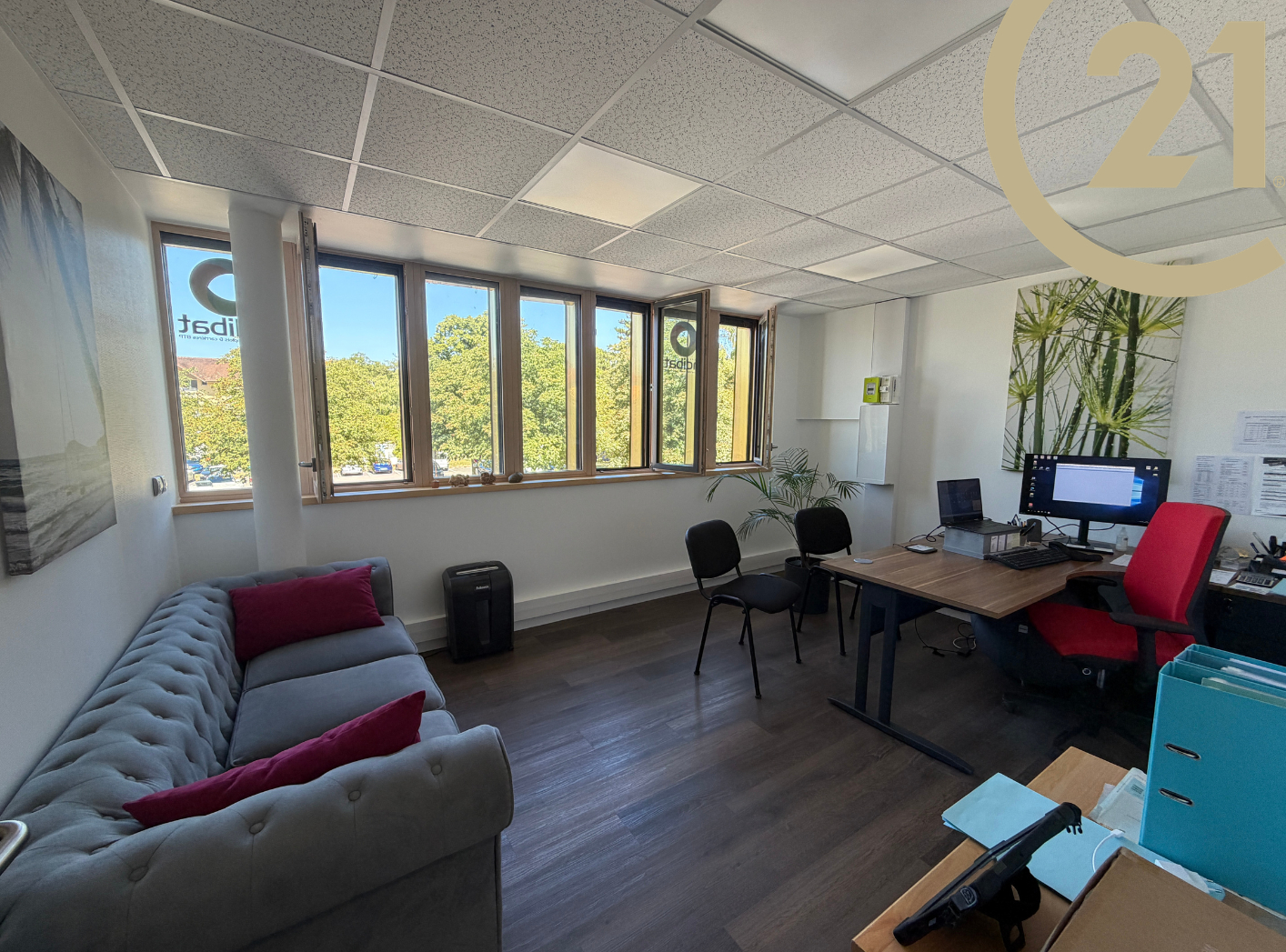 Bureaux à louer - 82.0 m2 - 39 - Jura