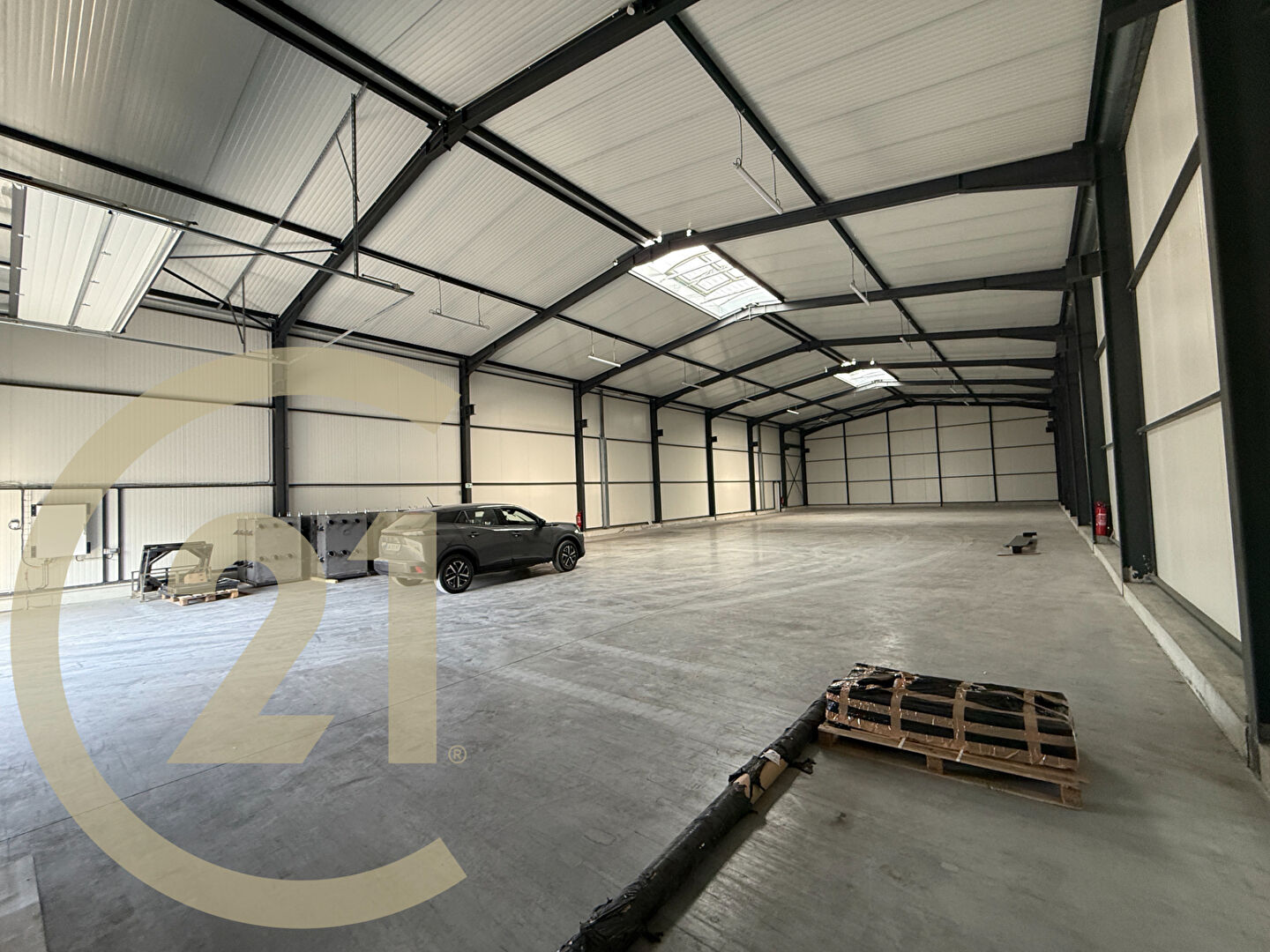 Local commercial à louer - 645.0 m2 - 71 - Saone-et-Loire