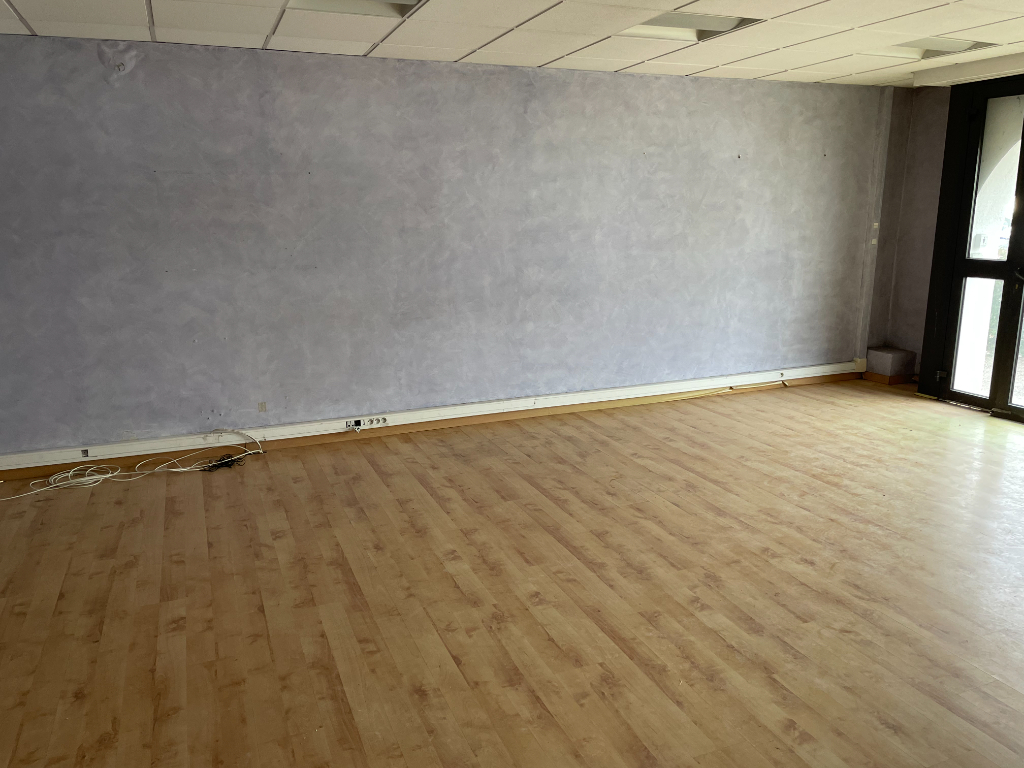 Agrandir la photo Bureaux à vendre - 90.0 m2 - 64 - Pyrenees-Atlantiques