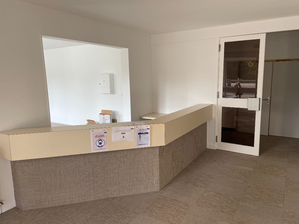 Agrandir la photo Bureaux à louer - 910.0 m2 - 64 - Pyrenees-Atlantiques