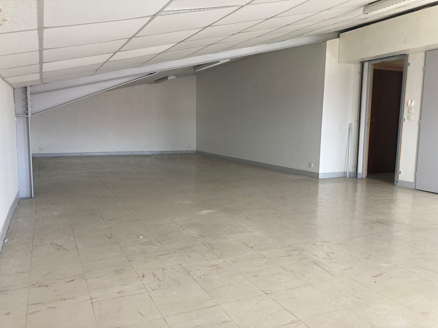 Agrandir la photo Bureaux à louer - 60.0 m2 - 64 - Pyrenees-Atlantiques