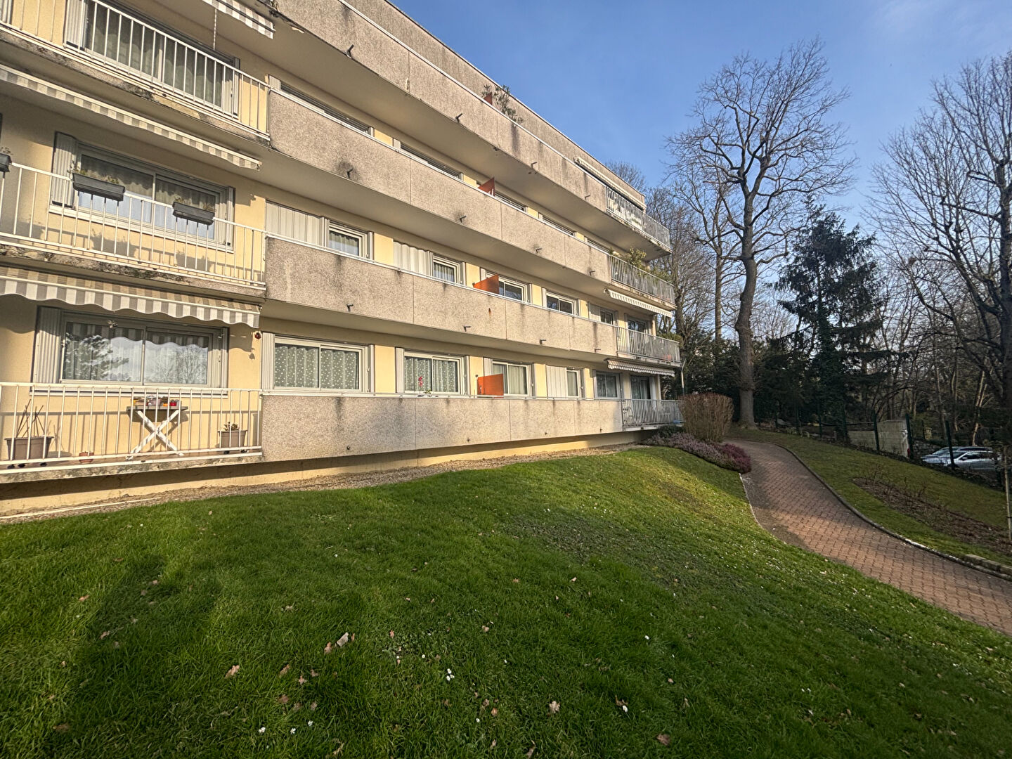 Agence immobilière de CERCLE IMMOBILIER St Leu La Forêt - CERCLE IMMOBILIER