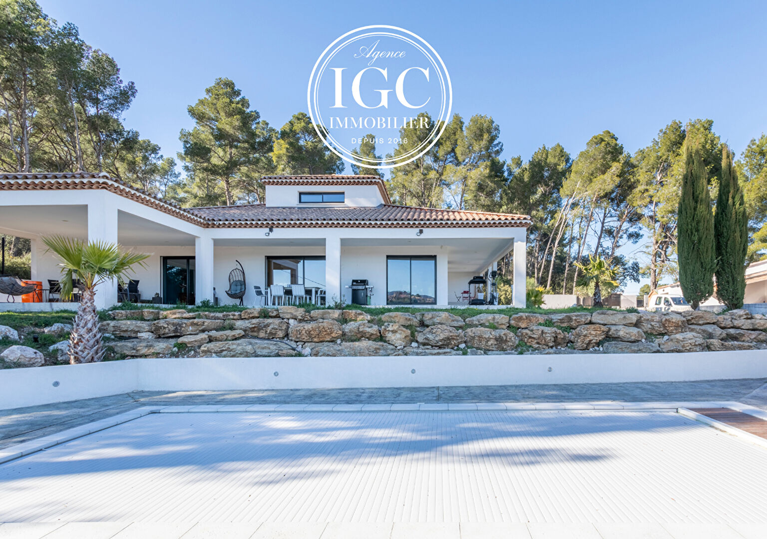 Agence immobilière de AGENCE CHATEAUNEUF IMMOBILIER GNI