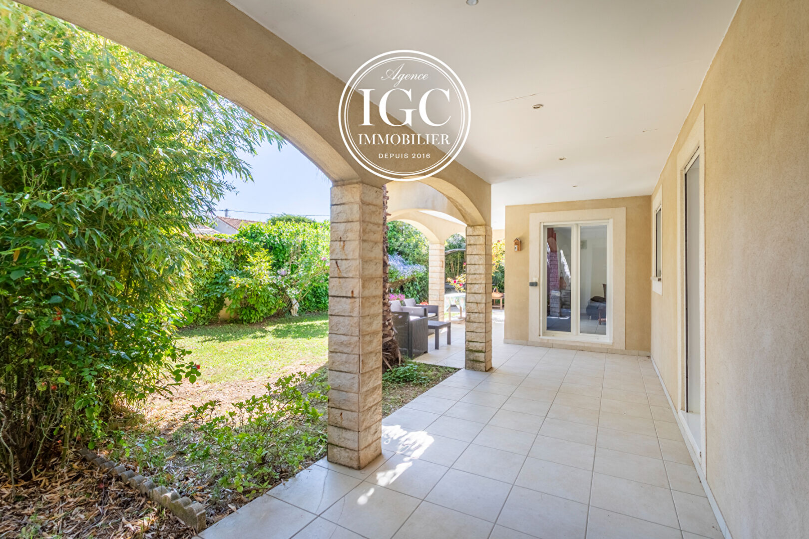 Agence immobilière de AGENCE CHATEAUNEUF IMMOBILIER GNI