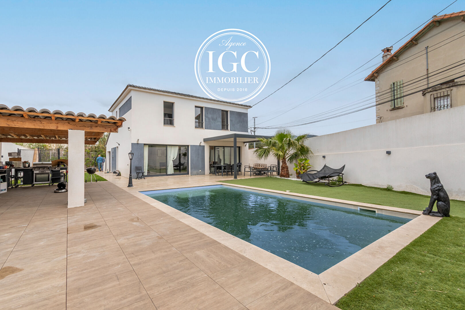 Agence immobilière de AGENCE CHATEAUNEUF IMMOBILIER GNI