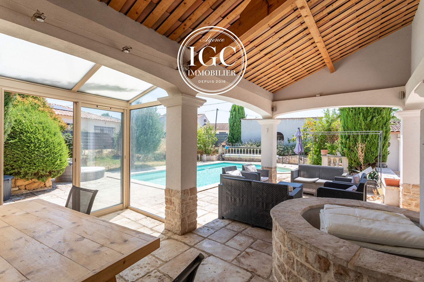 Agence immobilière de AGENCE CHATEAUNEUF IMMOBILIER GNI