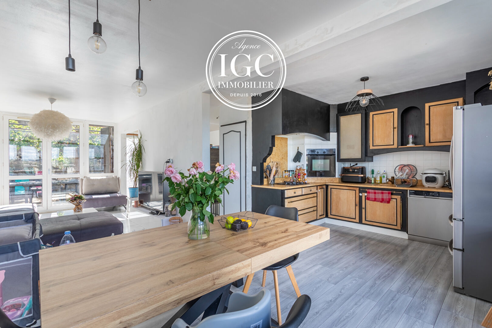 Photo Maison Les Pennes Mirabeau 4 pièce(s) 106 m2 + T2 de 42 m² image 4/6