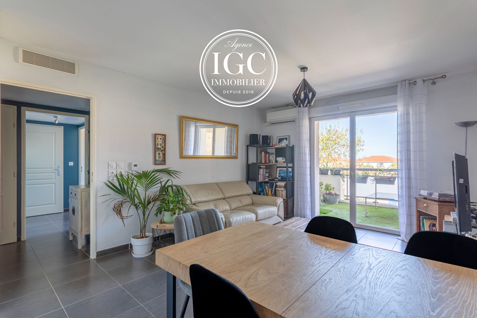 Photo APPARTEMENT TYPE 3 RÉCENT / 55 M² / PLACE DE PARKING PRIVATIVE image 2/5