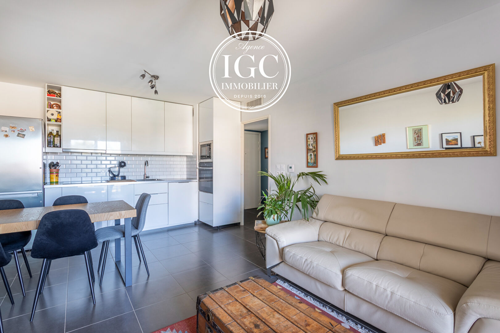 Photo APPARTEMENT TYPE 3 RÉCENT / 55 M² / PLACE DE PARKING PRIVATIVE image 3/5