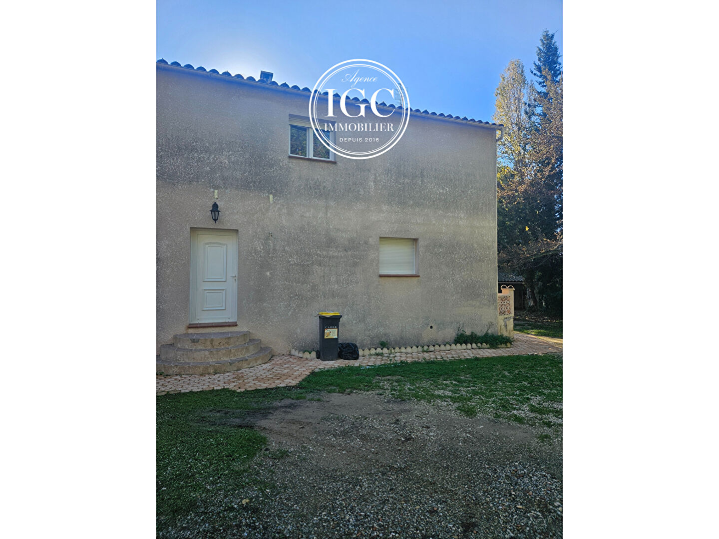 Bas de villa T4 avec jardin à Saint Mitres les Remparts