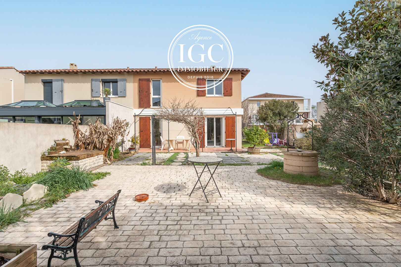 Agence immobilière de AGENCE CHATEAUNEUF IMMOBILIER GNI