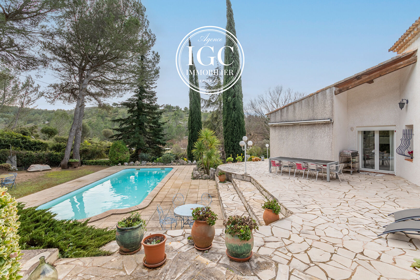 Agence immobilière de AGENCE CHATEAUNEUF IMMOBILIER GNI