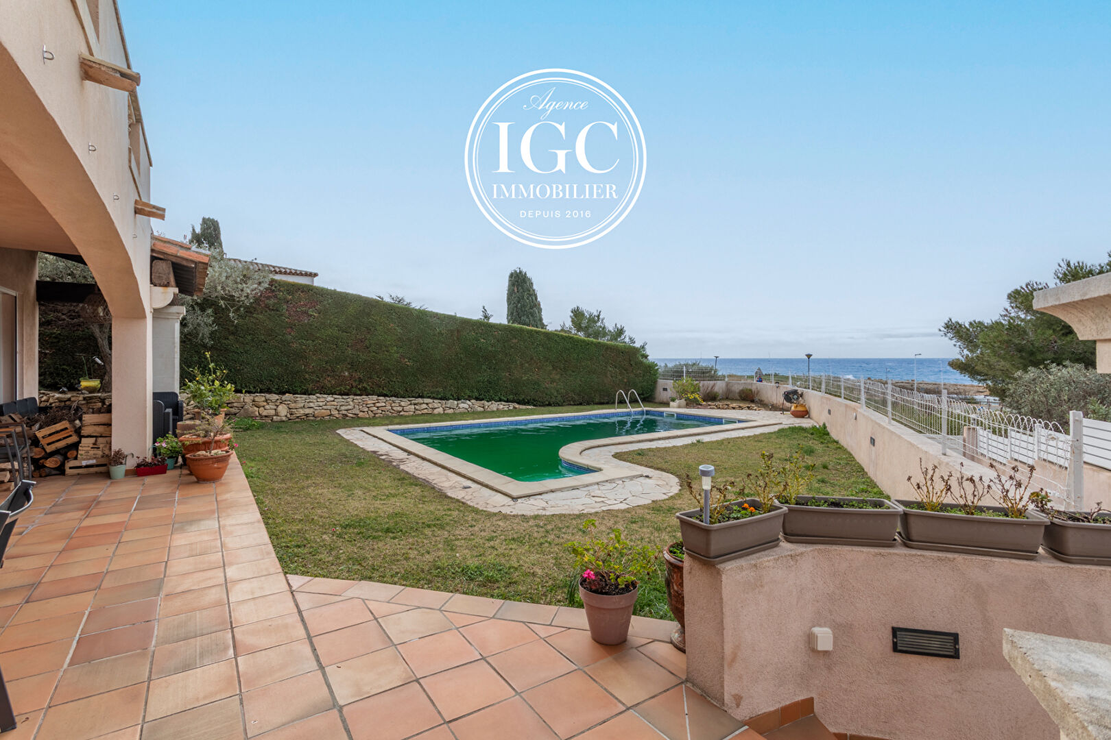 Agence immobilière de AGENCE CHATEAUNEUF IMMOBILIER GNI