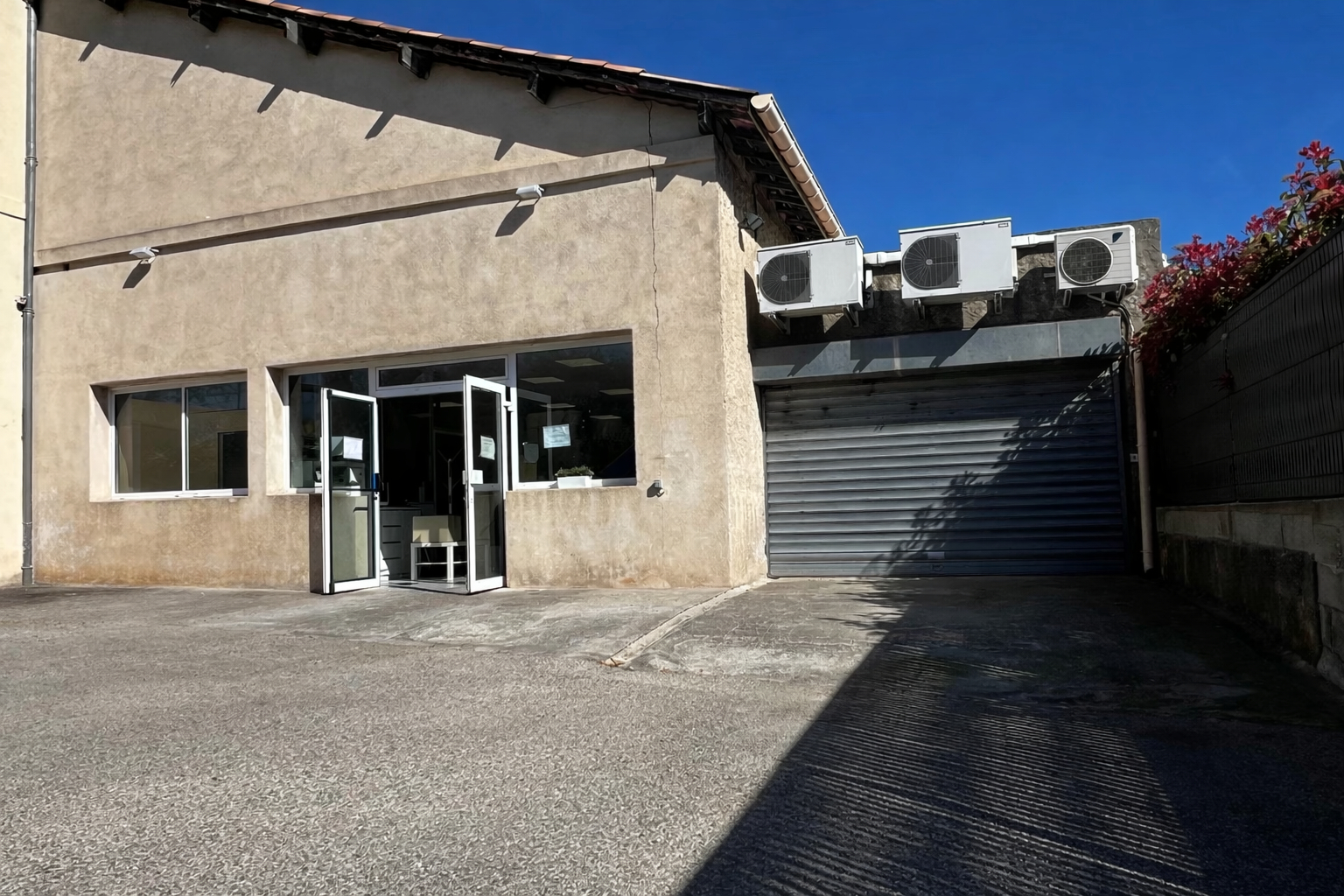 Agence immobilière de AGENCE CHATEAUNEUF IMMOBILIER GNI