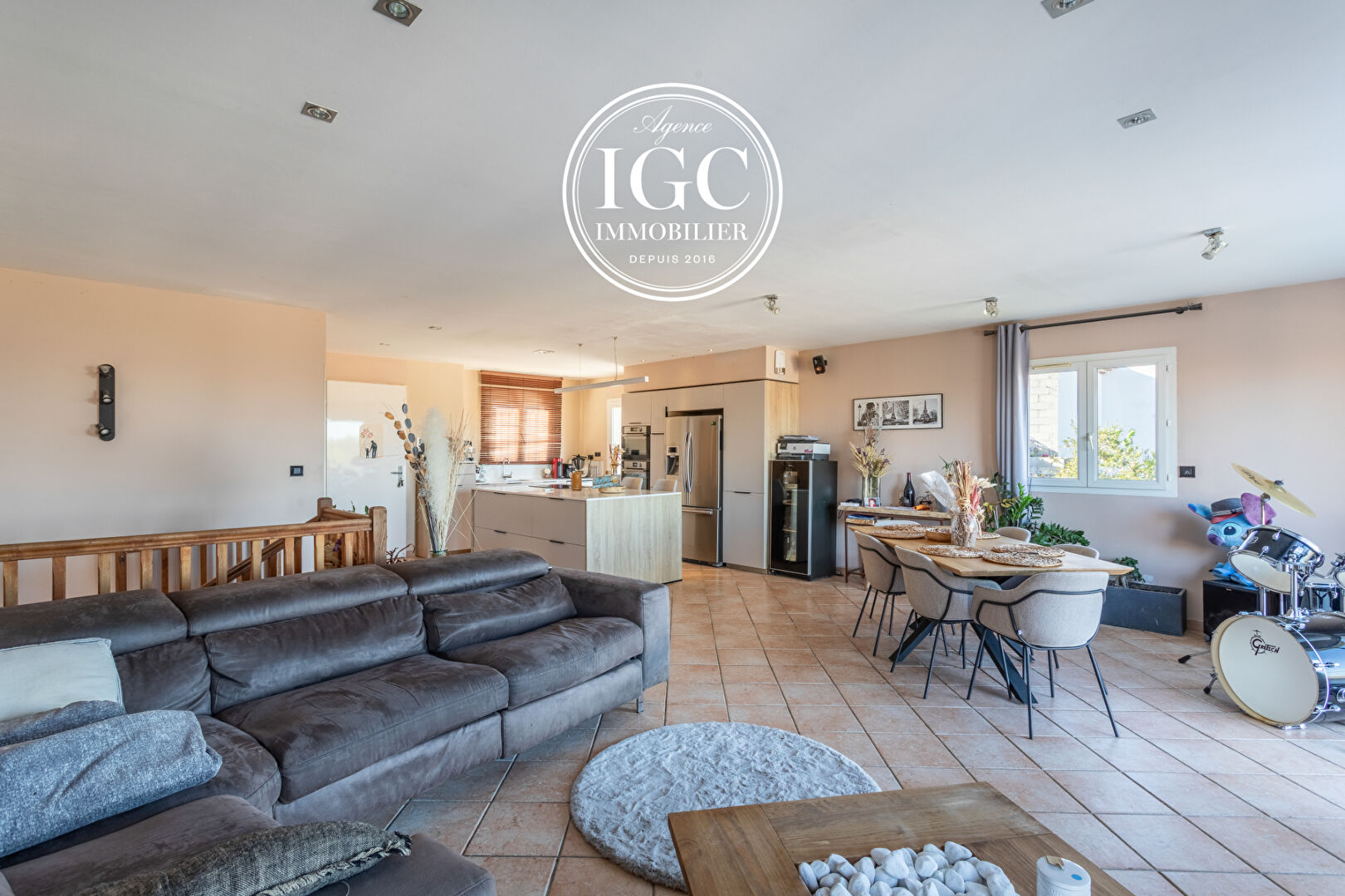 Agence immobilière de AGENCE CHATEAUNEUF IMMOBILIER GNI
