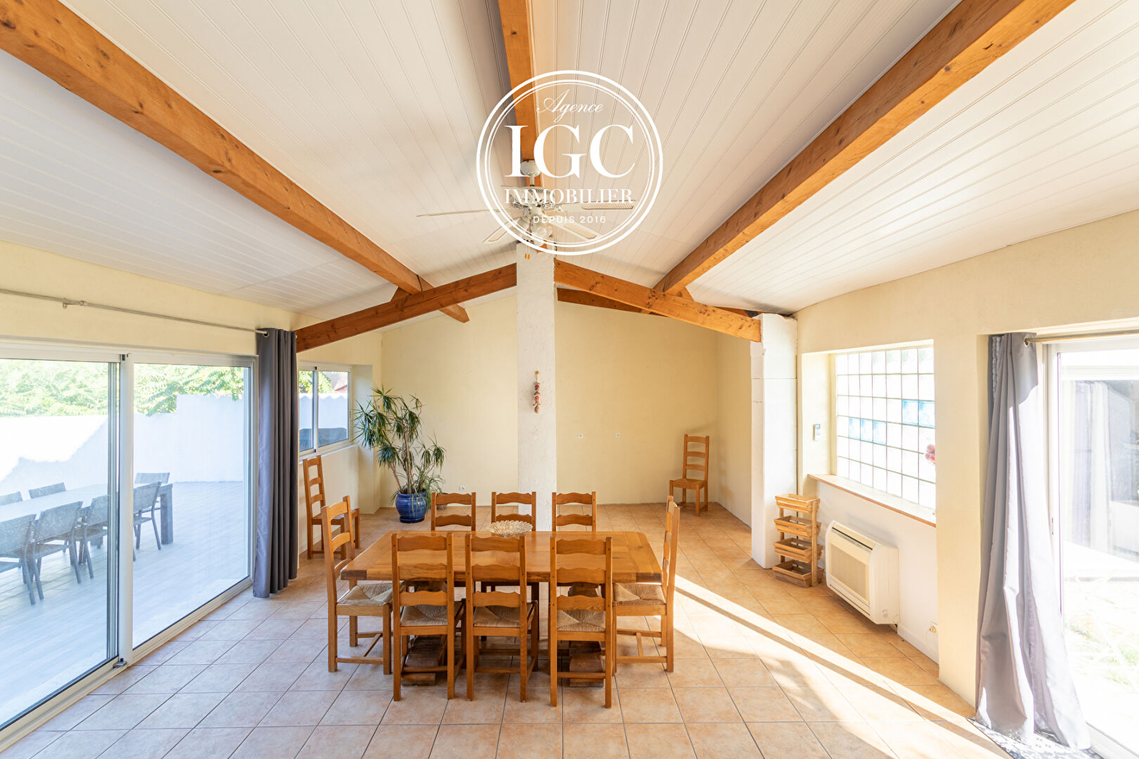 Agence immobilière de AGENCE CHATEAUNEUF IMMOBILIER GNI