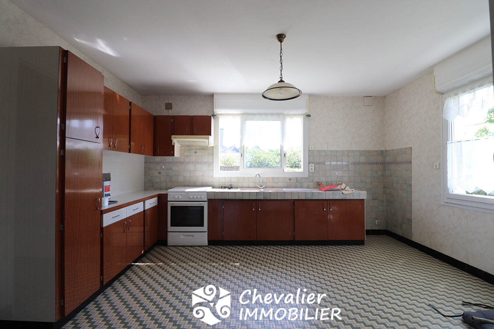 Photo Maison saine avec 5 chambres, au fort potentiel et AU CALME ! image 6/6