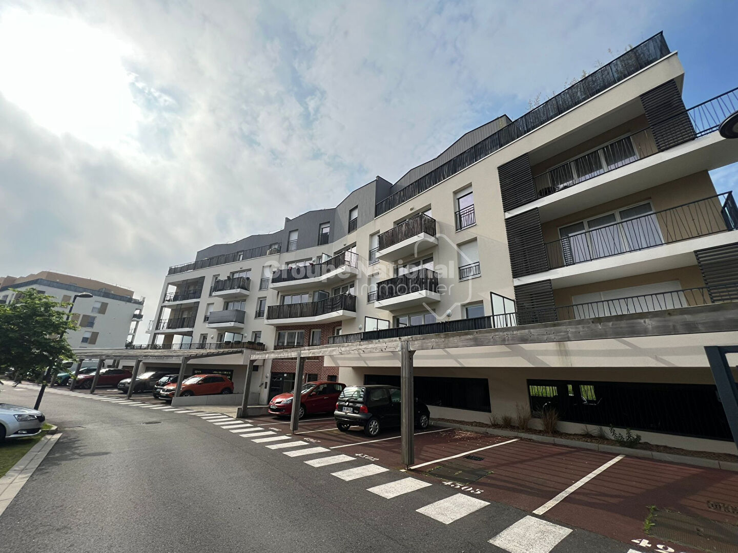 HERBLAY - F2 43.51m² + parking