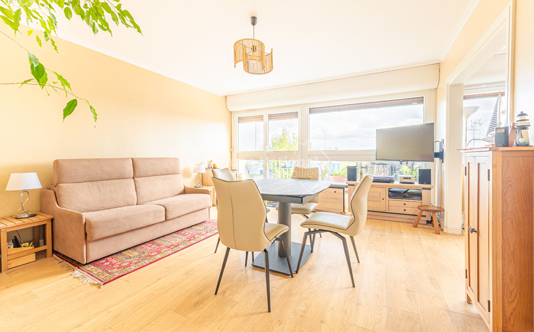 Eaubonne - Appartement lumineux 4 pièces avec balcon