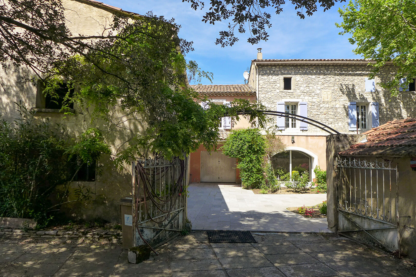 Agence immobilière de CHRISTINE MIRANDA IMMOBILIER - CHRISTINE MIRANDA IMMOBILIER  St paul trois chateaux