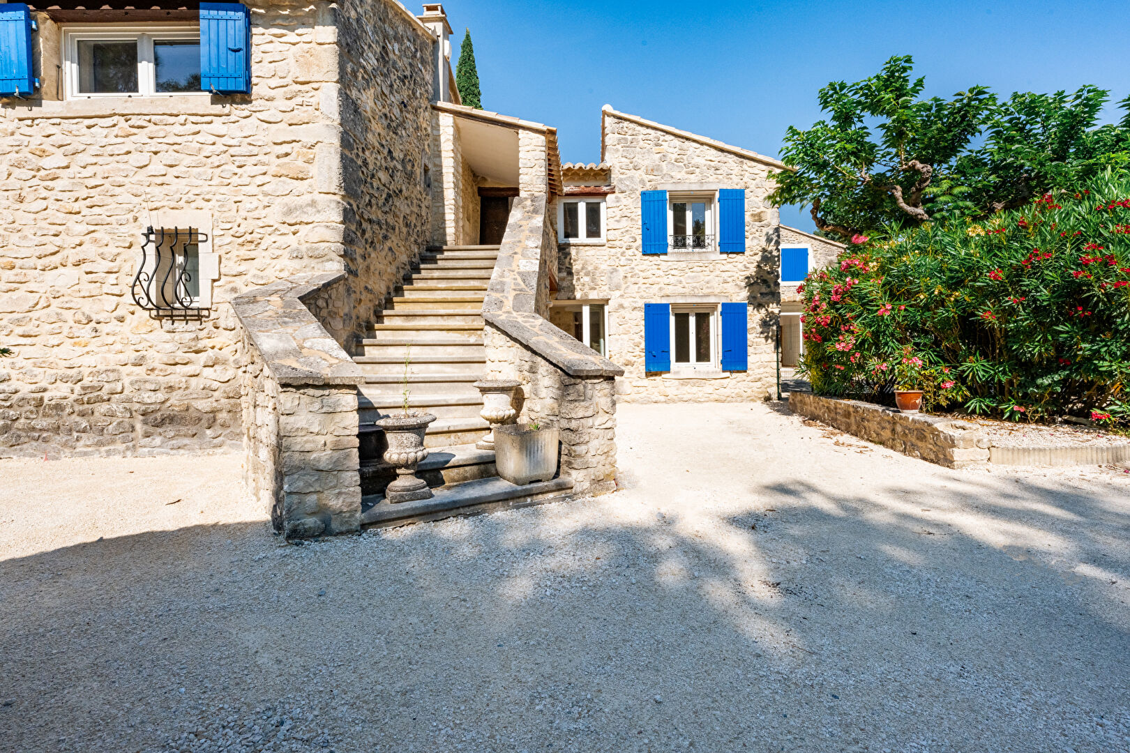 Agence immobilière de CHRISTINE MIRANDA IMMOBILIER - CHRISTINE MIRANDA IMMOBILIER  St paul trois chateaux