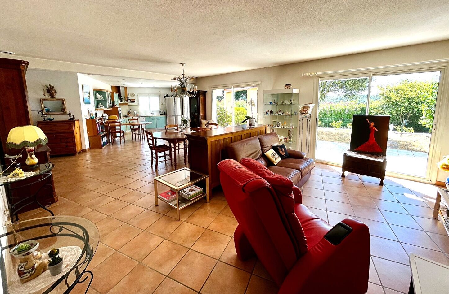 Photo Villa et son gîte - Saint Julien de Peyrolas 5 pièce(s) 167 m2 image 2/6