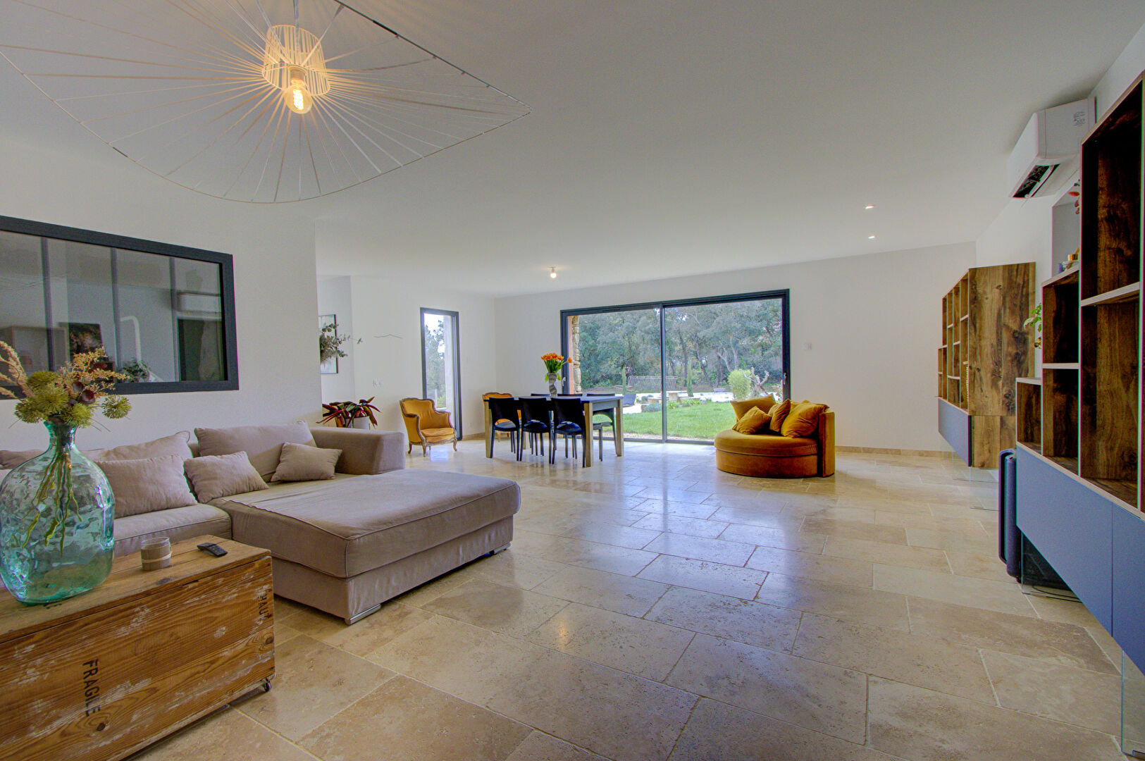 Photo A vendre villa  de 158m² dans quartier résidentiel image 3/6