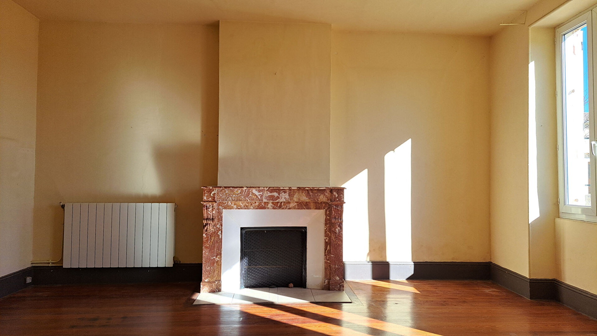 Photo Maison de 230 m2 + dépendances  Sud Ardèche image 4/6