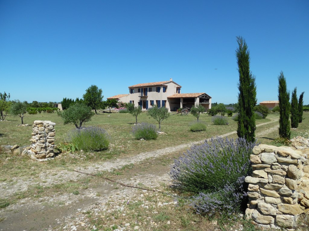 Haut Vaucluse, secteur Visan, Bastide de 197m², 1,6ha de terrain, piscine
