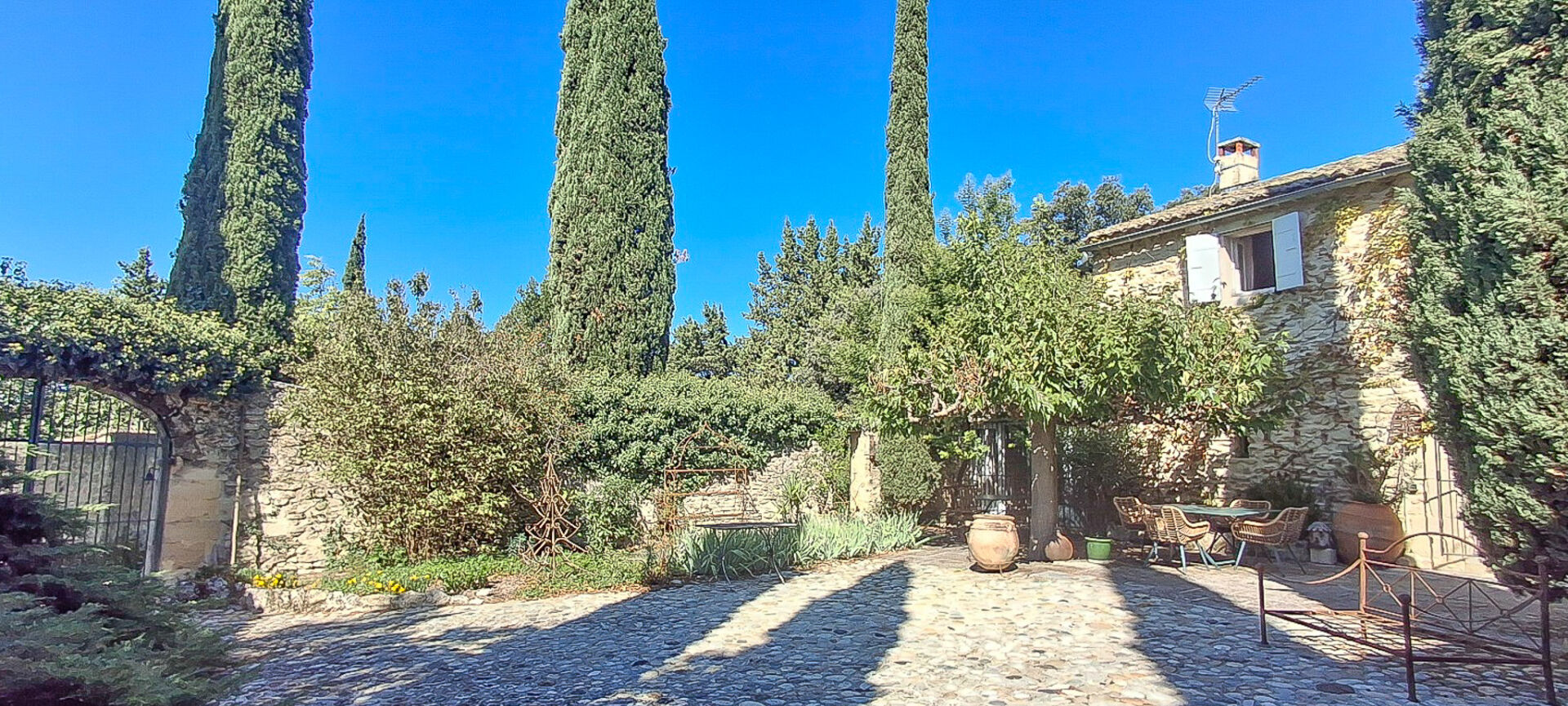 Agence immobilière de CHRISTINE MIRANDA IMMOBILIER - CHRISTINE MIRANDA IMMOBILIER  St paul trois chateaux