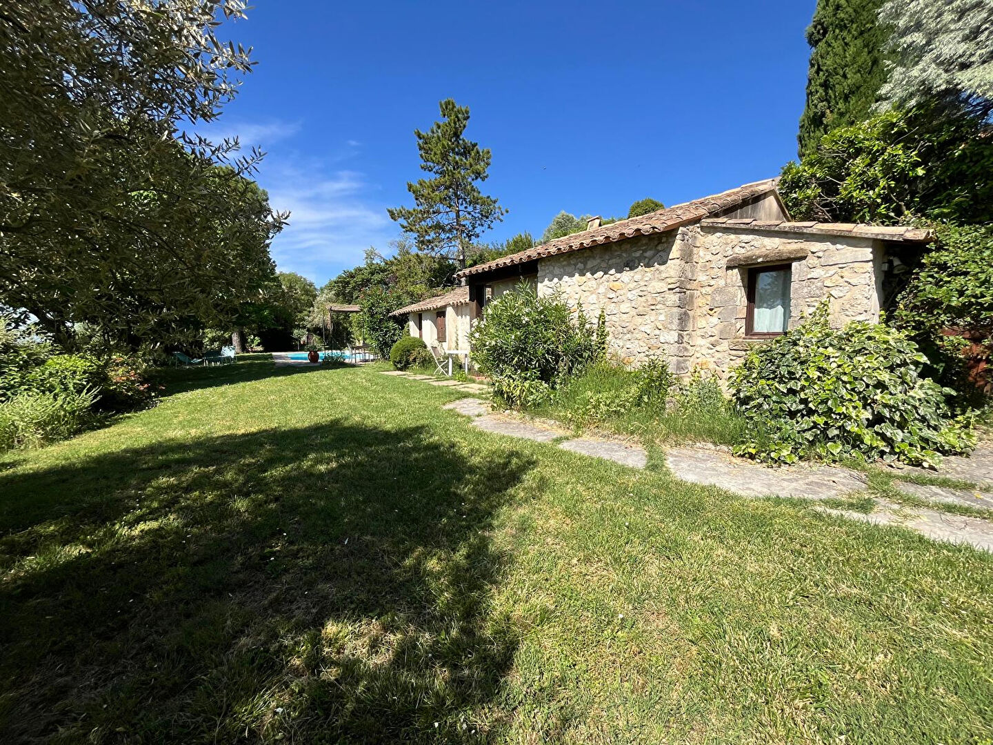 Agence immobilière de CHRISTINE MIRANDA IMMOBILIER - CHRISTINE MIRANDA IMMOBILIER  St paul trois chateaux