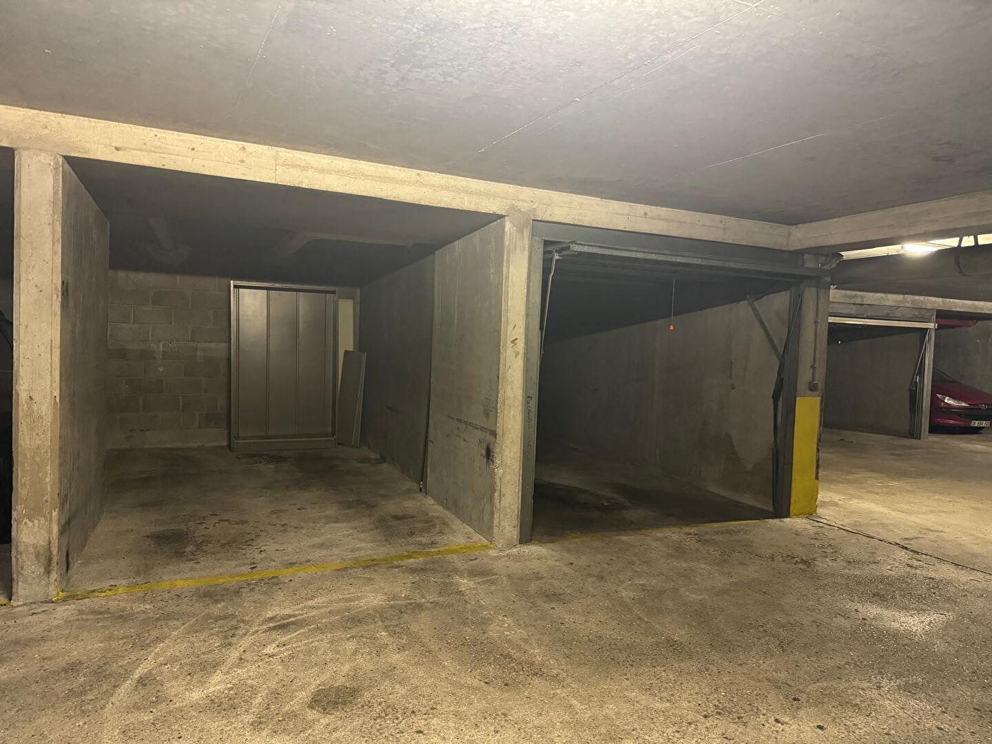 Photo EMPLACEMENT DE PARKING RUE ROSENWALD PARIS 15 image 2/5