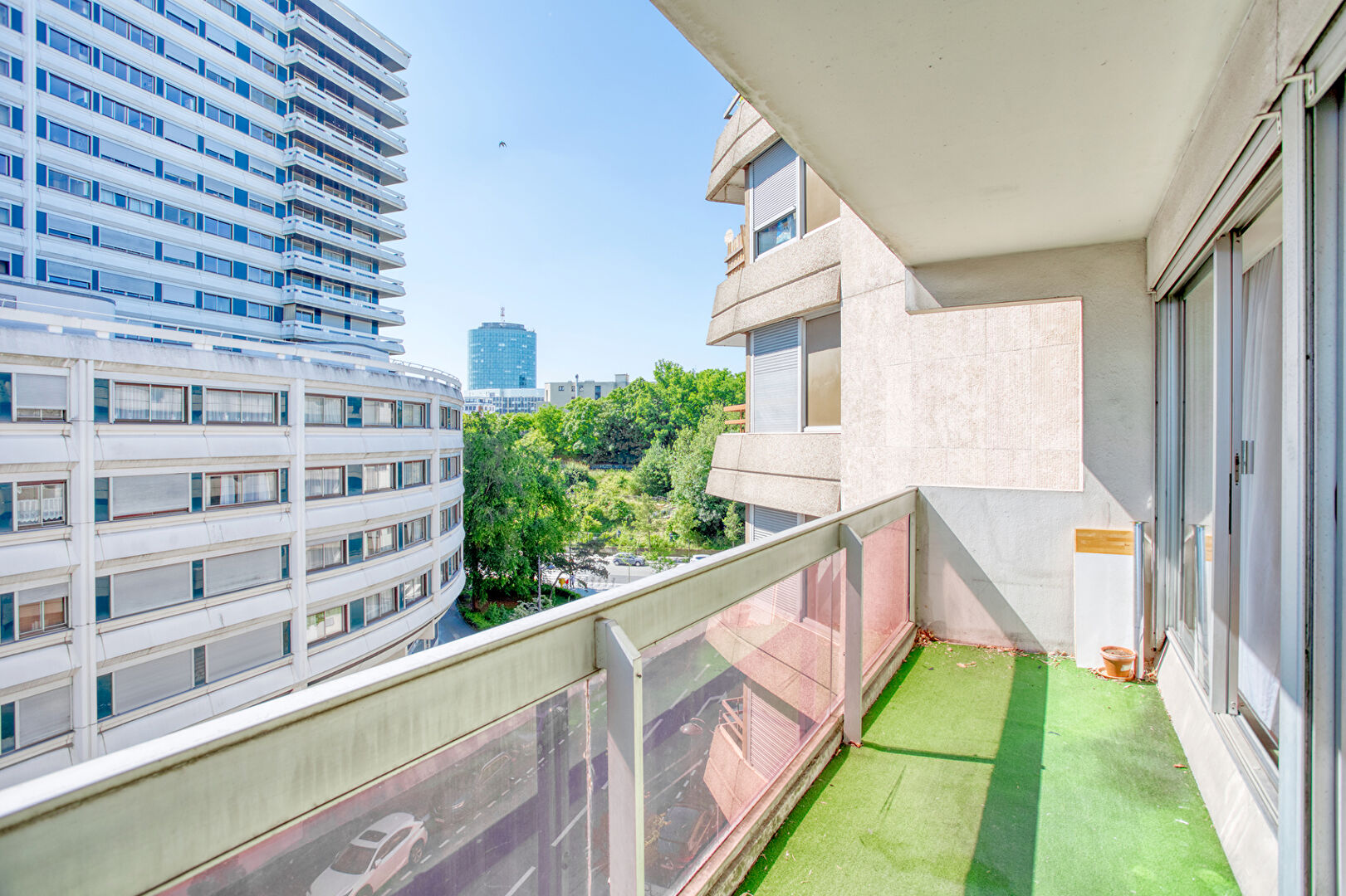 LUMINEUX T3 DE 63M² AVEC BALCON - MÉTRO LOURMEL