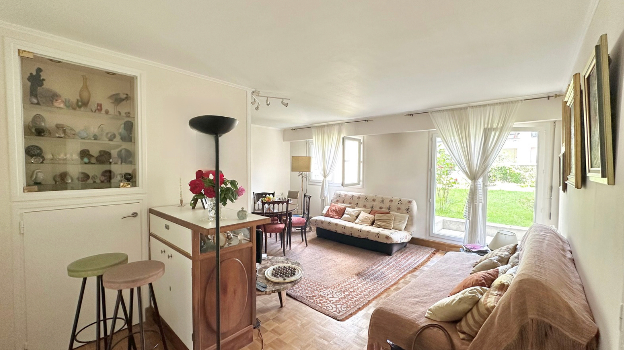 Photo T2 EN ETAGE AU CALME AVEC MAGNIFIQUE JARDIN !! - VAUGIRARD image 2/6